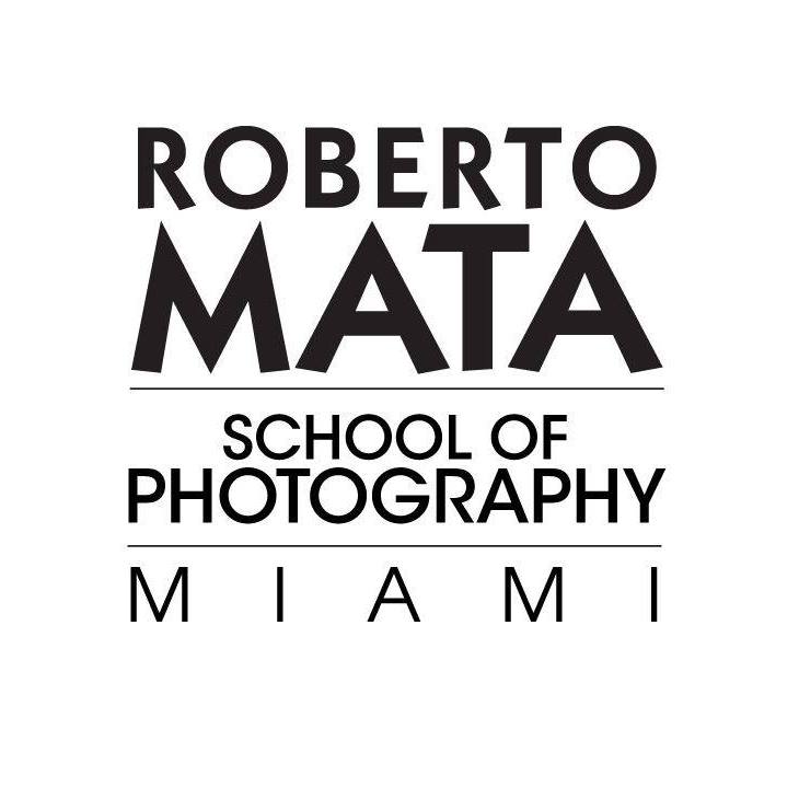 Roberto Mata School of Photography Logo